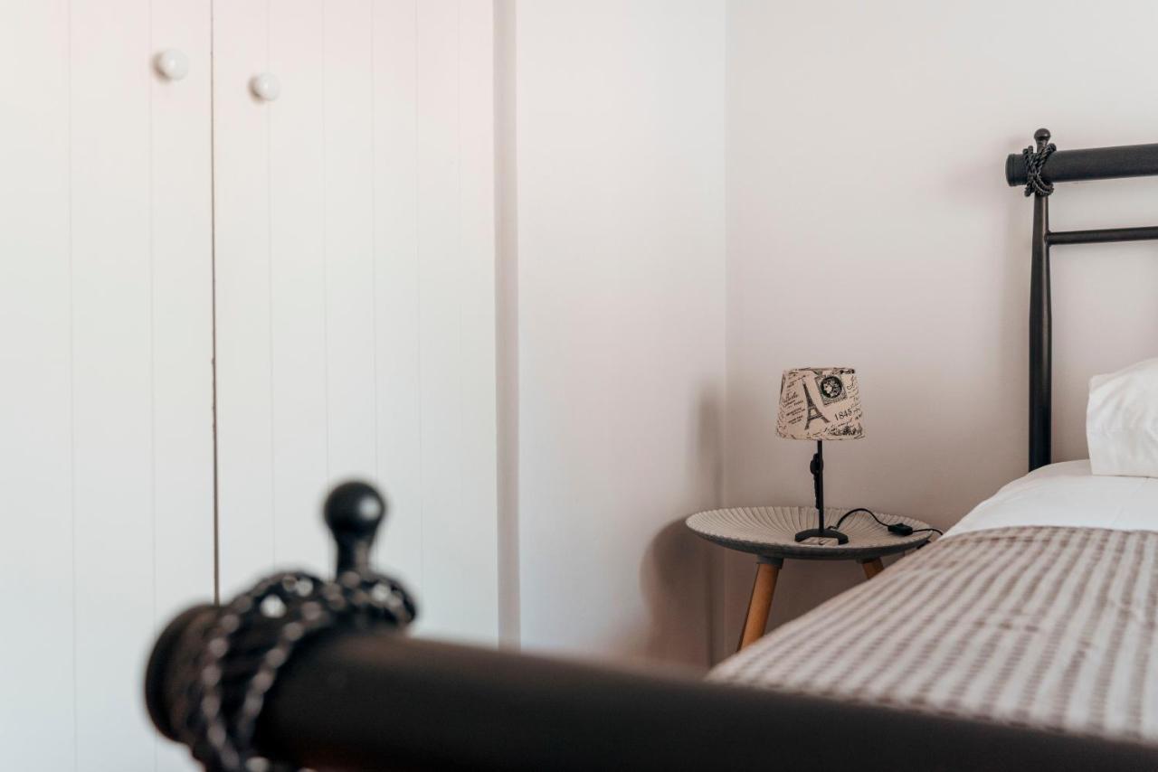 Comfortable 2 Bd Apartment Close To Athens Archeological Museum ภายนอก รูปภาพ